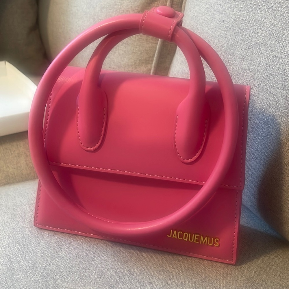 Hot pink Jacquemus bag new edition